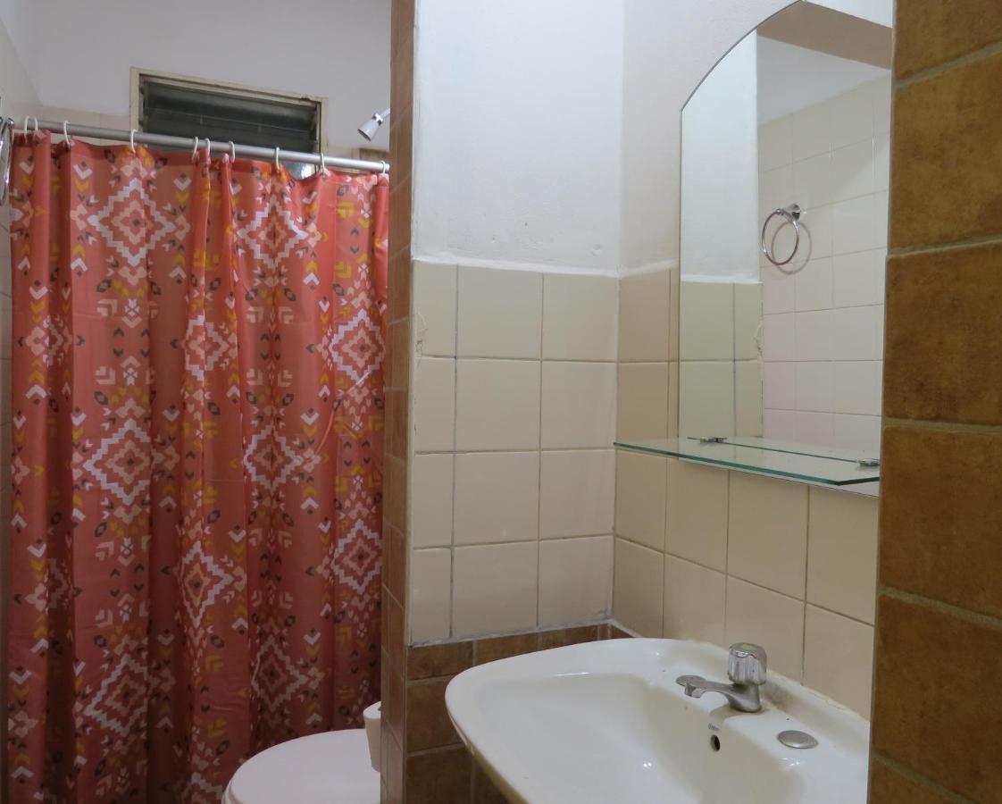 Lizarra Monoambiente Resistencia- 100 Mts Peatonal Apartment Bagian luar foto
